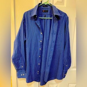 CHAPS MEN’S LONG SLEEVE SHIRT. Blue/White. WrinkleFree. Size 16-16.5, 34/35